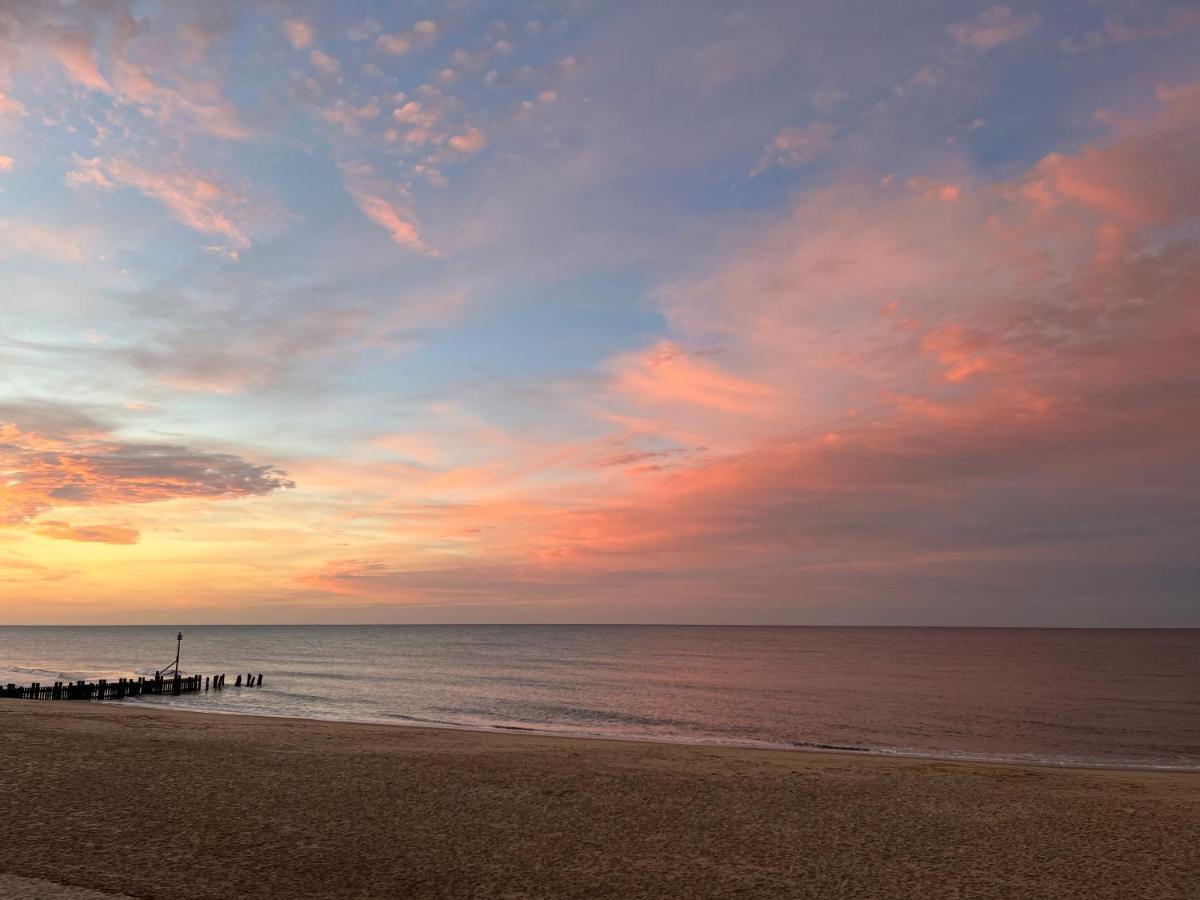 Poachers Pocket Seaview Bacton (Norfolk)